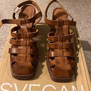 Aloha Rollers Carmel heeled sandals